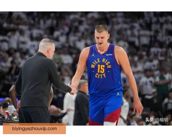 掘金约基奇高位策应体系重塑NBA中锋多面手角色